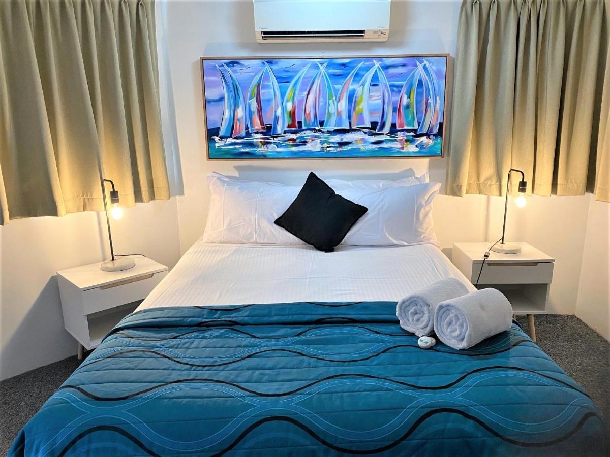 Riviera Resort Hervey Bay Bagian luar foto